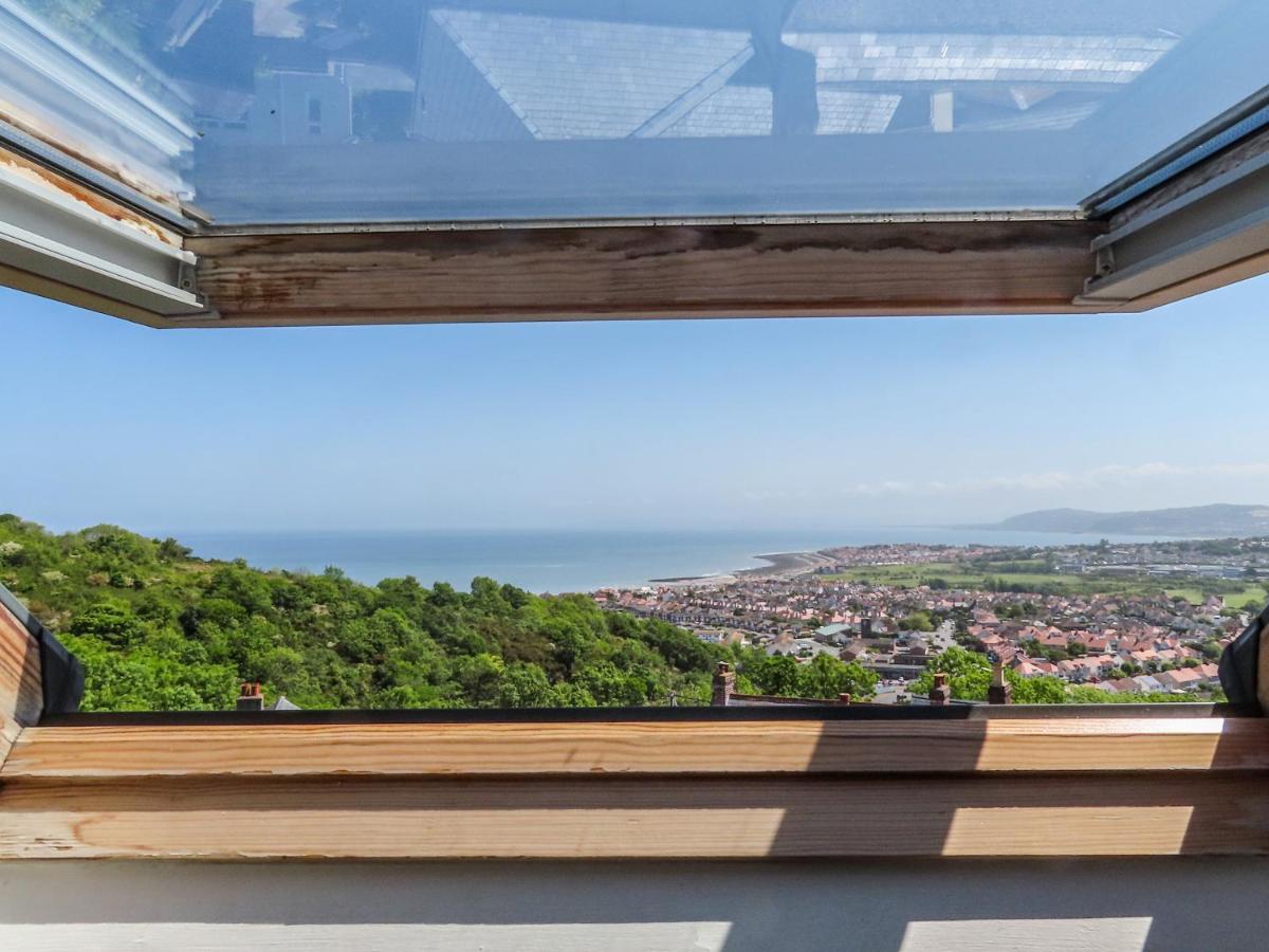 Bryn Tirion - Penrhynside Villa คอนวี ภายนอก รูปภาพ