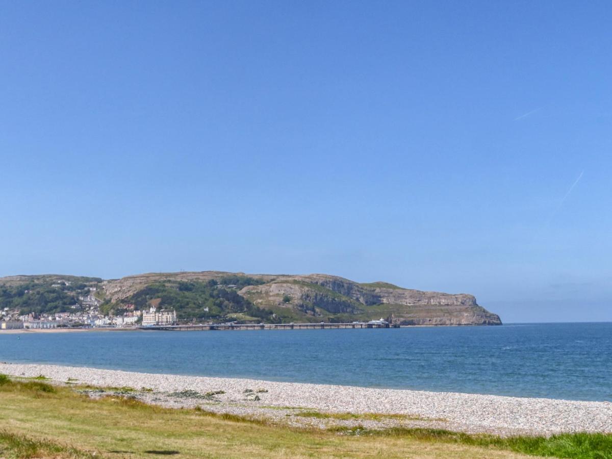 Bryn Tirion - Penrhynside Villa คอนวี ภายนอก รูปภาพ